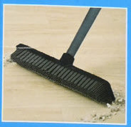 Rubberbezem 31cm met telescoopsteel 68 120