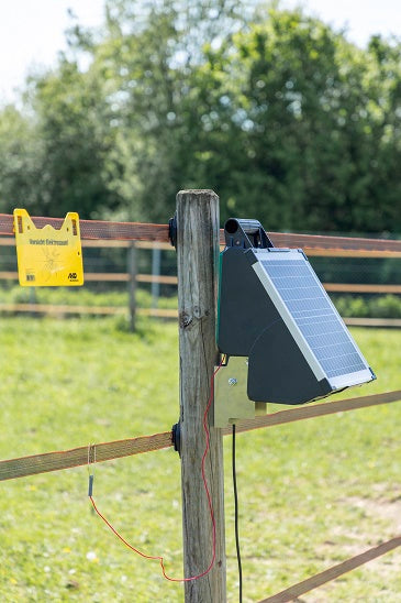 Ako paalhouder voor montage op een houten paal voor zonnepan