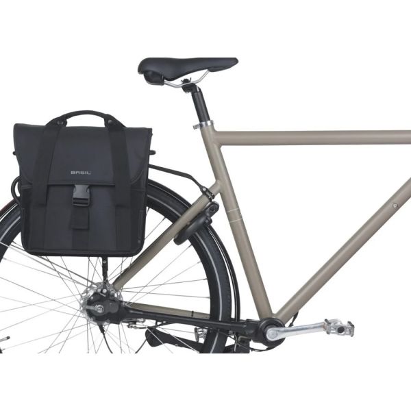 Basil enkele fietstas go 16 liter - zwart