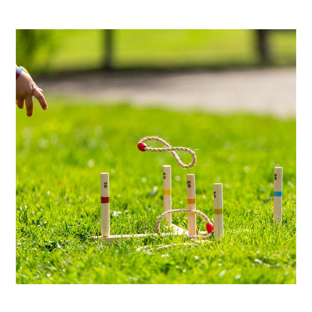 Outdoor play ringwerpspel