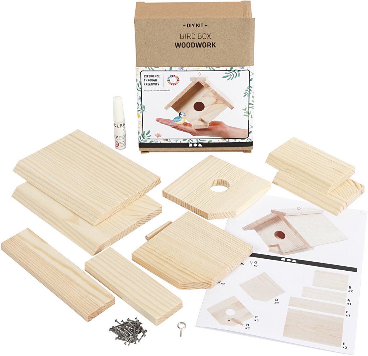 Kreative Firma: Vogelhaus aus Holz