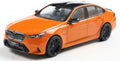 Solido bmw m5 sedan (g90) 2024 oranje modelauto 1 43