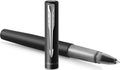 Parker vector xl rollerballpen | metallic zwarte lak op messing met chroom detail | fijne penpunt met zwarte inkt navulling | cadeauverpakking