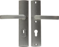 Axa veiligheidsbeslag (curve plus) inox geslepen: kruk-kruk (model blok) pc72 met kerntrekbeveiliging skg***