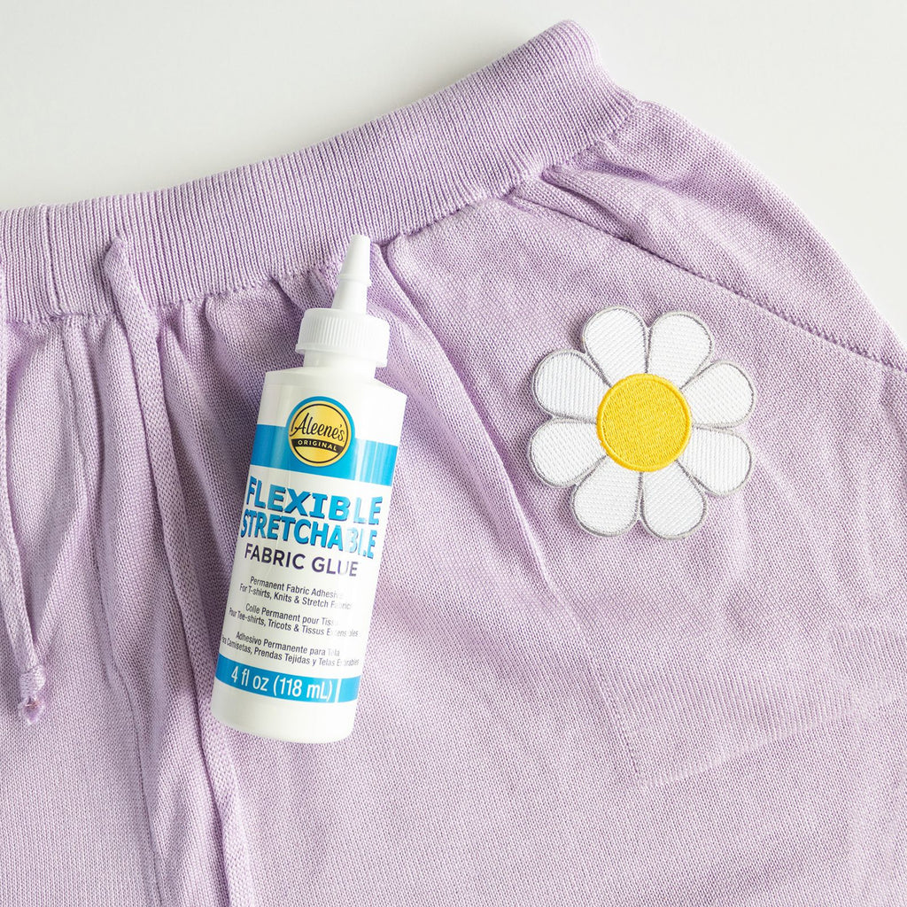 Aleene's • flexible stretchable permanent fabric glue 118ml