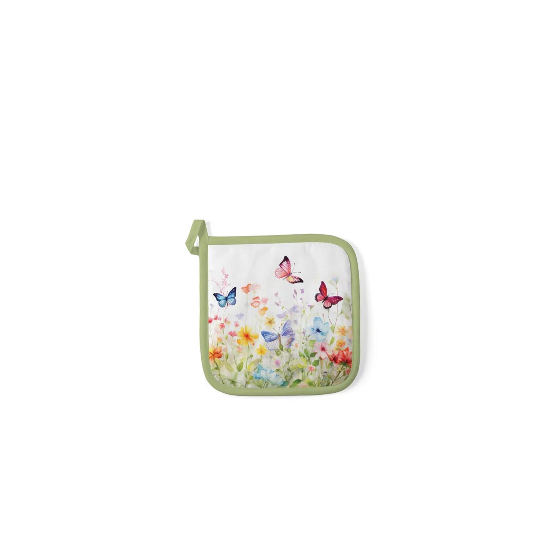 Ambiente pannenlap butterflies in field