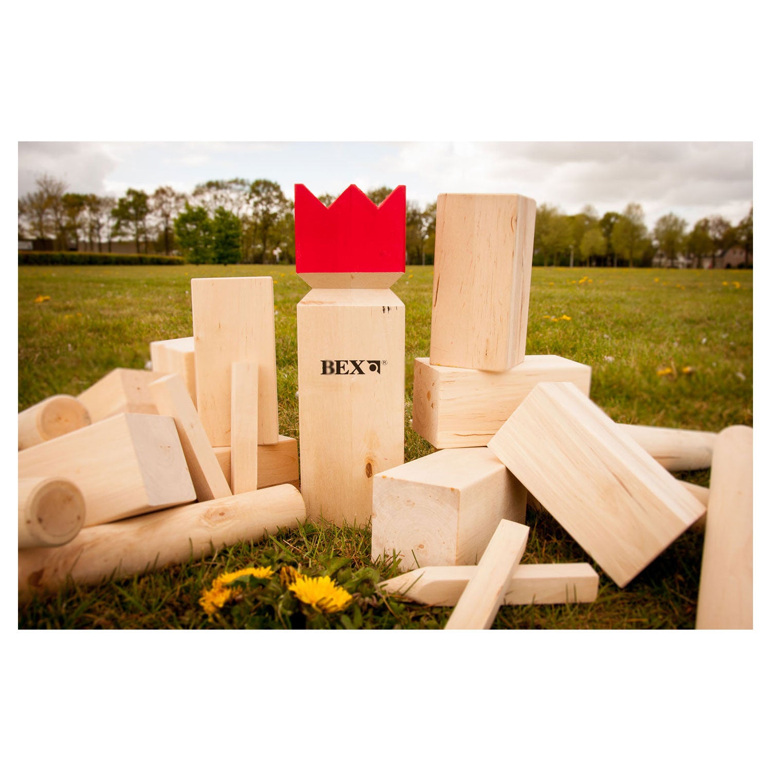 Kubb Original Rubberwood mit Red King