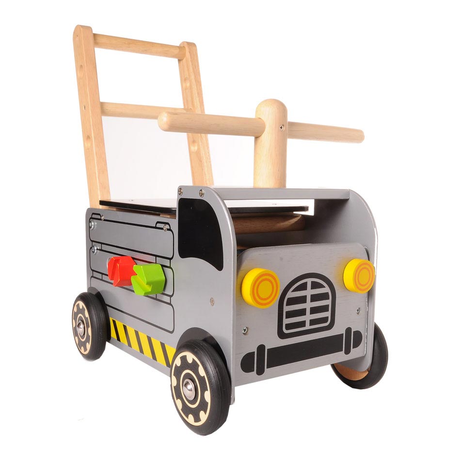 Ich bin Toy Walker und Push Carriage Construction