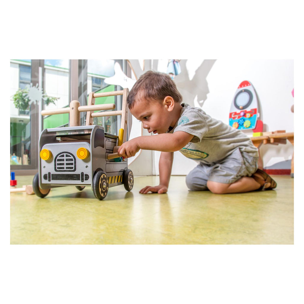 Ich bin Toy Walker und Push Carriage Construction