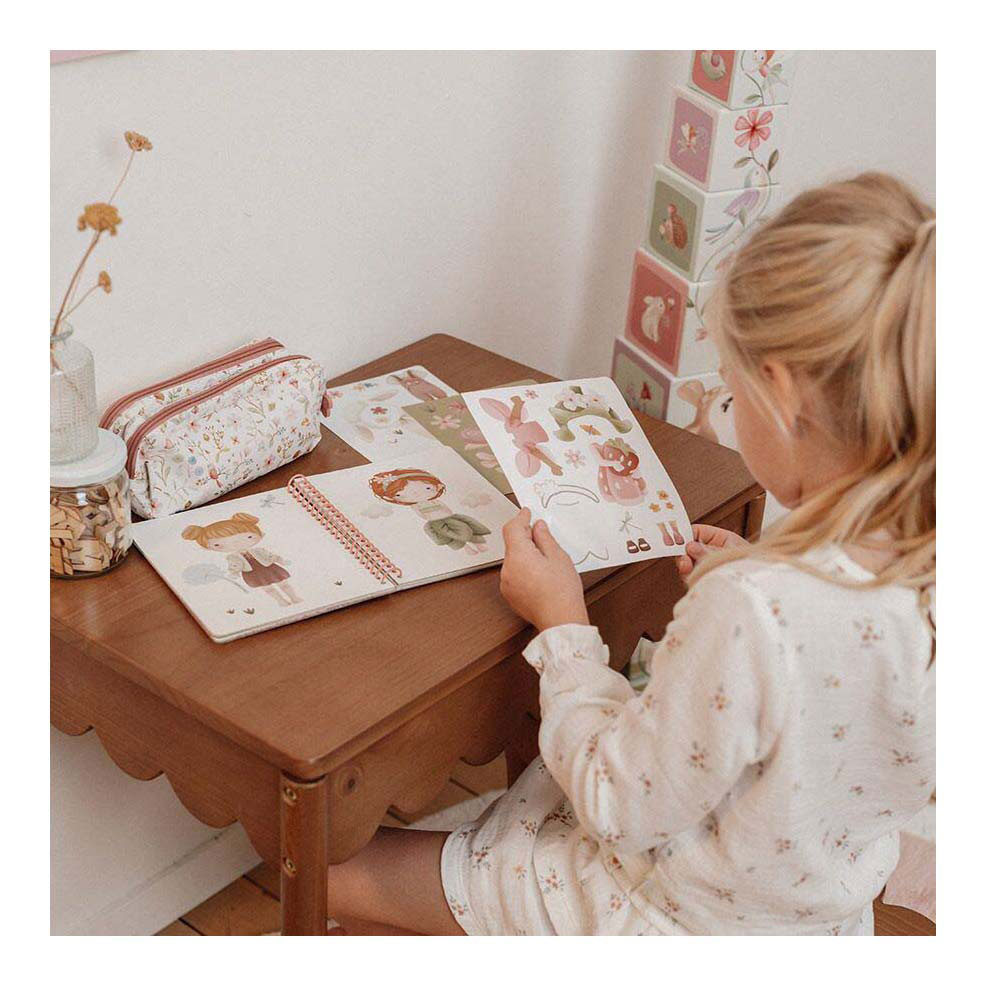 Little Dutch Anzieh-Stickerbuch rosa Feengarten