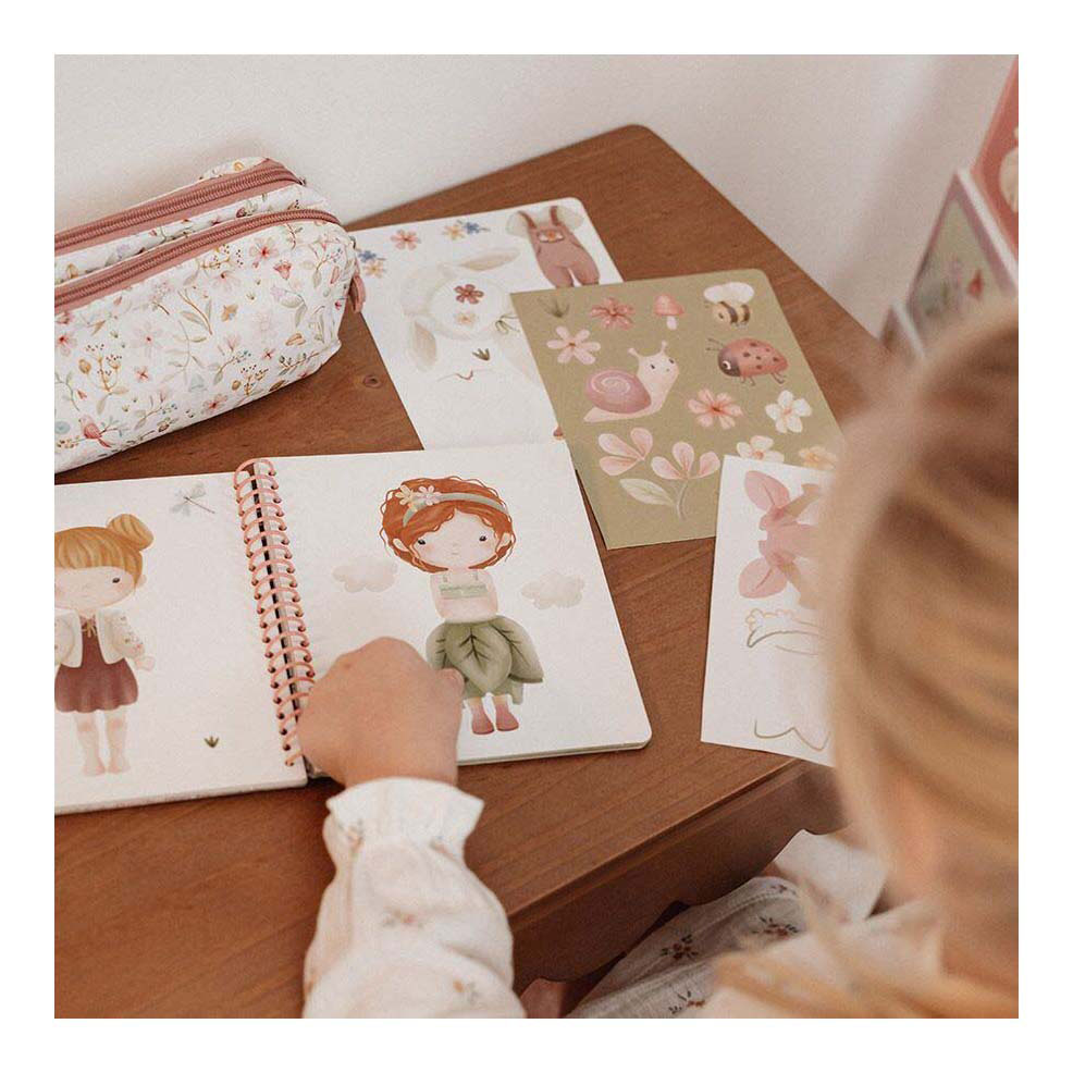 Little Dutch Anzieh-Stickerbuch rosa Feengarten
