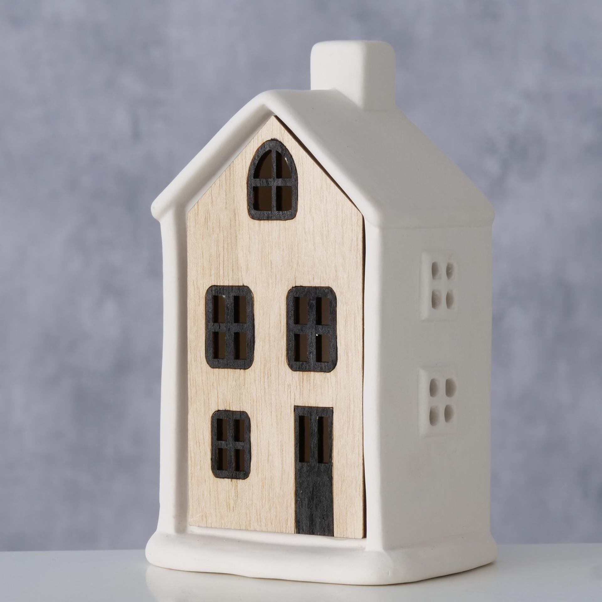 Boltze home huisje homewood porselein met hout l8cm x b5,5cm x h13cm ( inclusief lr44 batterij )
