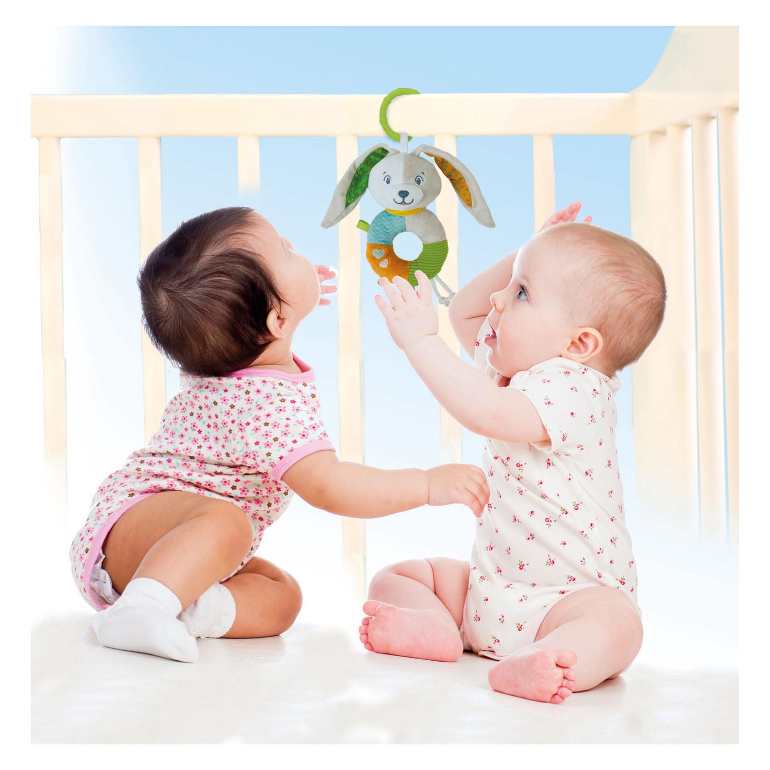 Clementoni Baby - Plüschrasselhase