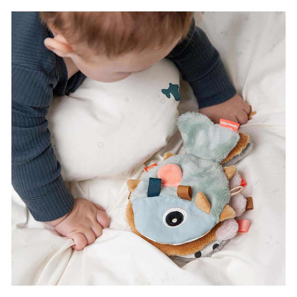 Von Hirschen gestaltetes sensorisches Babybuch „Meeresfreunde“