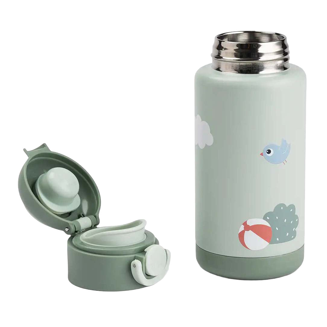 Isolierte Spielplatz-Trinkflasche von Done By Deer – grün