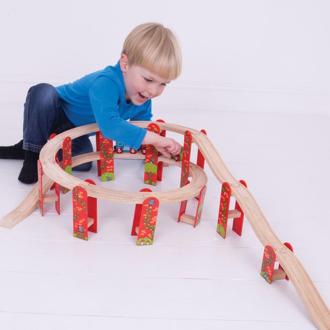 Bigjigs Holzschienen-Viadukt-Erweiterungsset, 27-teilig.