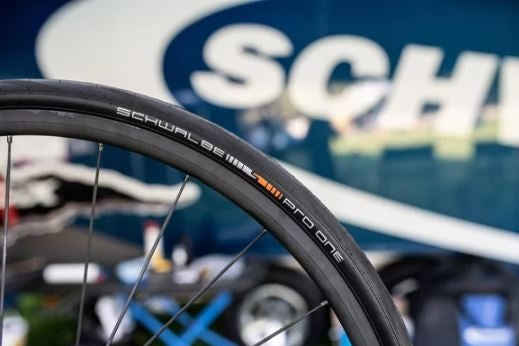 SCHWALBE Faltreifen Pro One V-Guard 28 x 1.00 25-622 - Schwarz