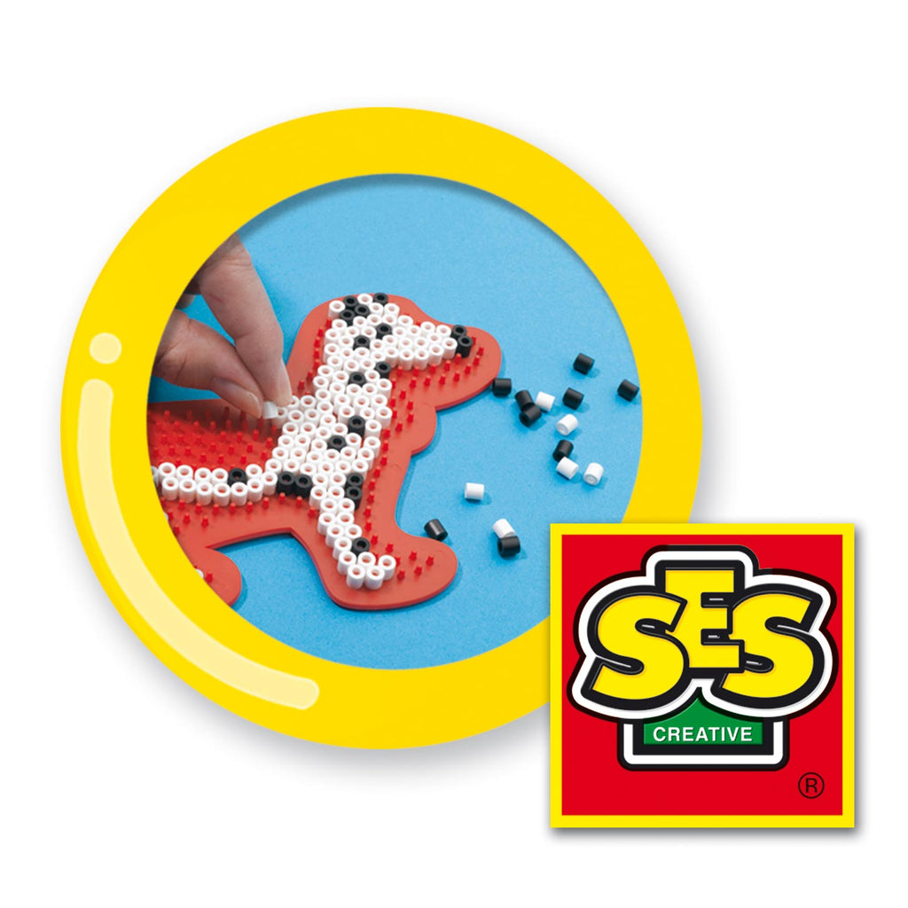 Sechs Bügelperlen Brett Hund