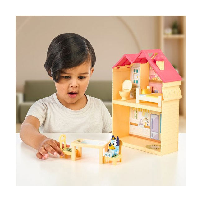 Moose Toys Bluey Mini-Spielhaus mit Möbeln und Spielfigur