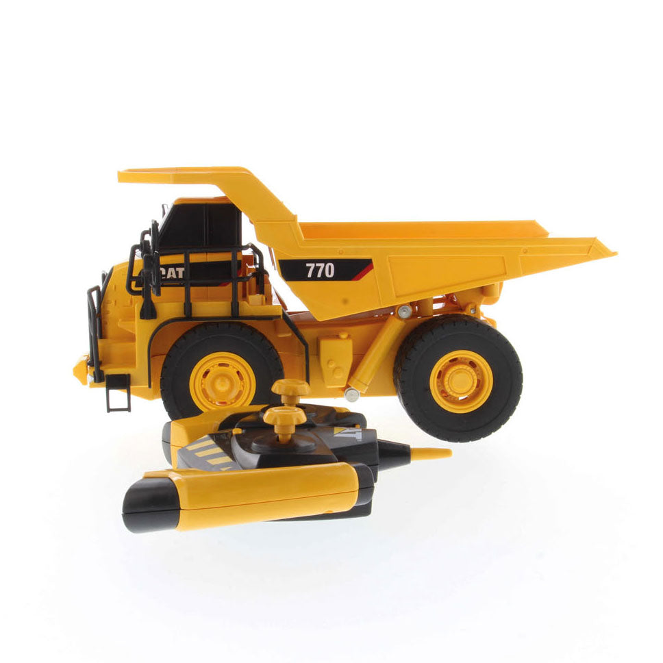 Carrera RC Cat Truck