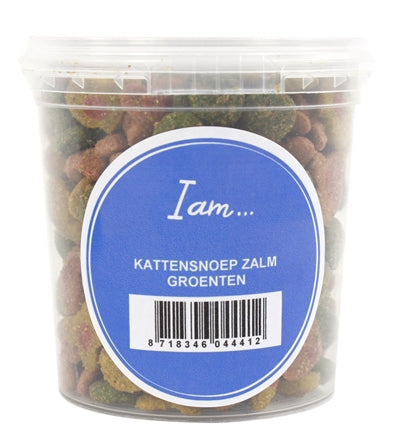 Ich bin ein Katzenleckerli mit Lachs und Gemüse