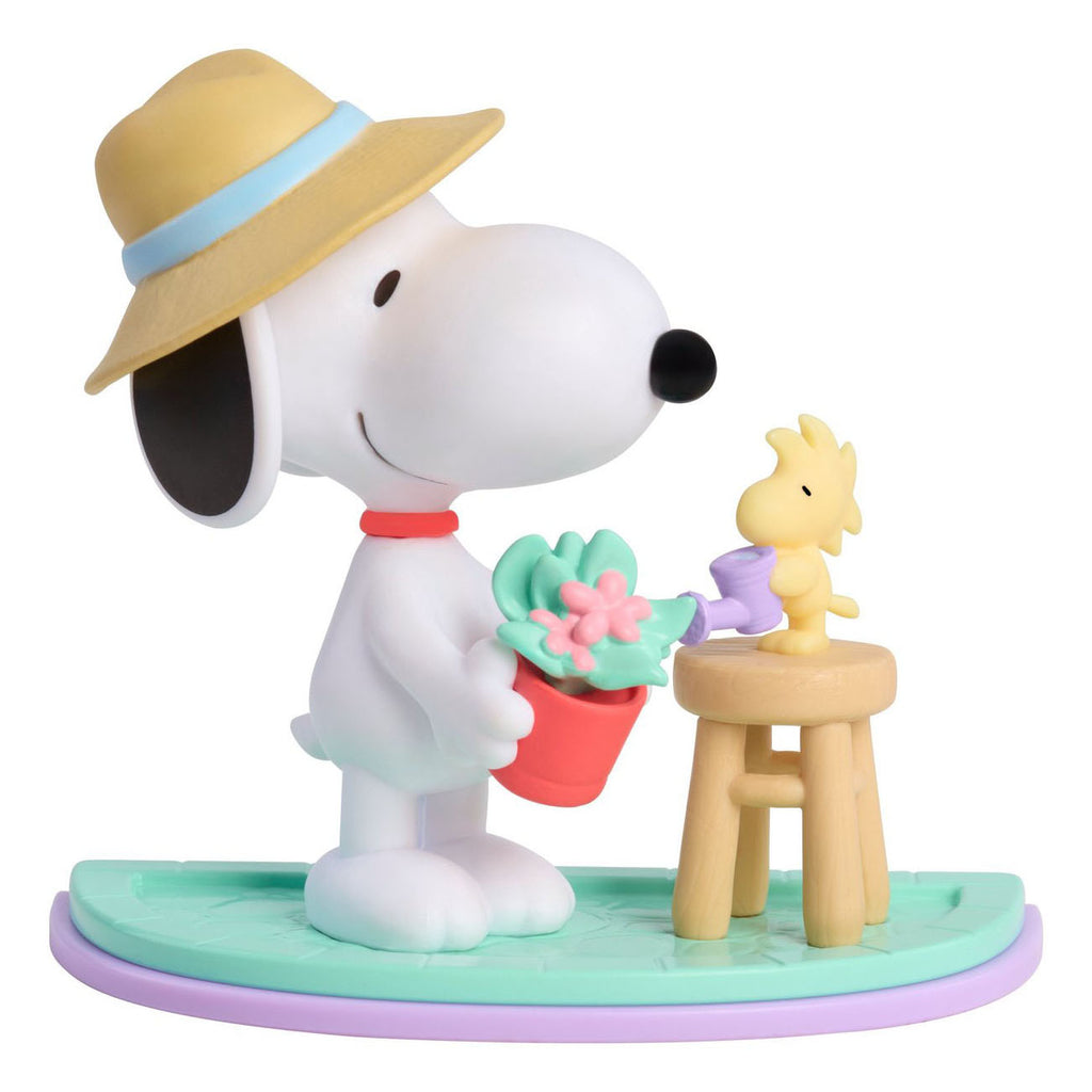 Spectron happy haul peanuts snoopy moody mondays collectible blind box