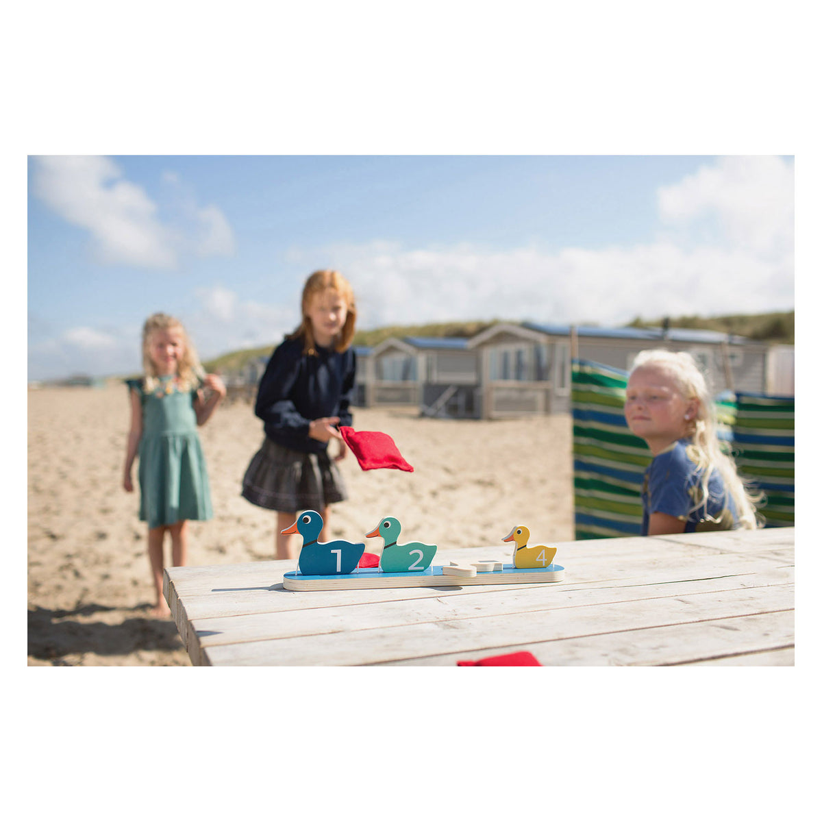 Bs toys bs eendjes op rij - fsc hout - actiespel - werpspel - spelletjes voor kinderen - buiten speelgoed - buitenspel - strandspeelgoed - buiten spellen - tuin speelgoed - houten speelgoed - stvanaf 3 jaar