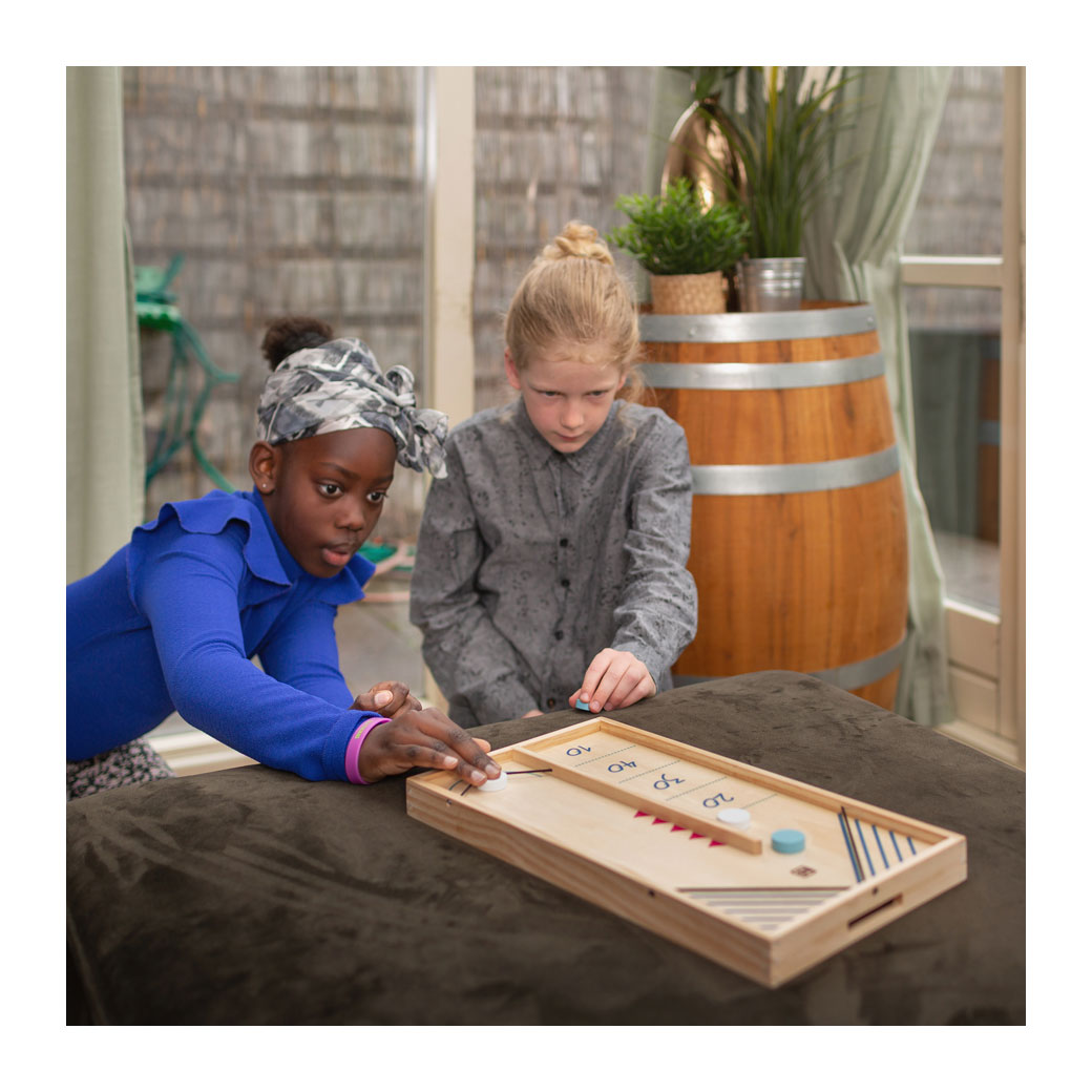 Bs toys slingpuck en tafelhockey actiespel - 2-in-1 bordspel - kinder speelgoed - vanaf 6 jaar - 2 spelers