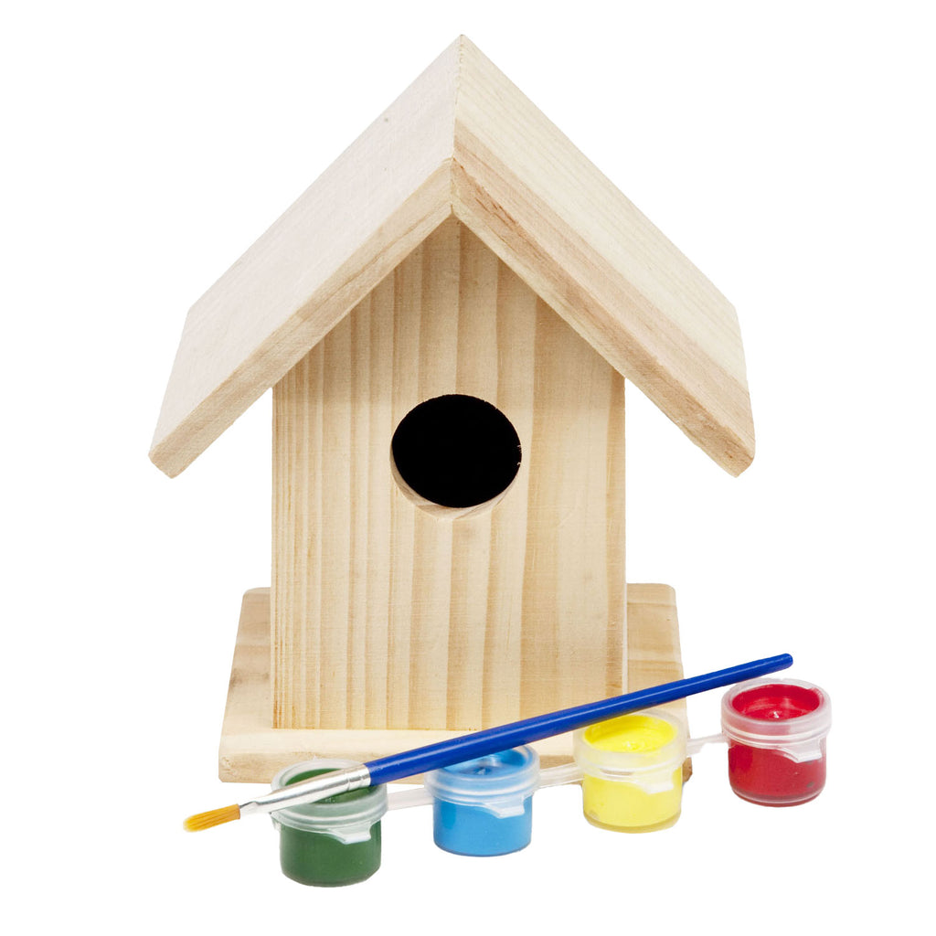 Bs Toys präsentiert hier sein eigenes Vogelhaus-Bauset aus Holz