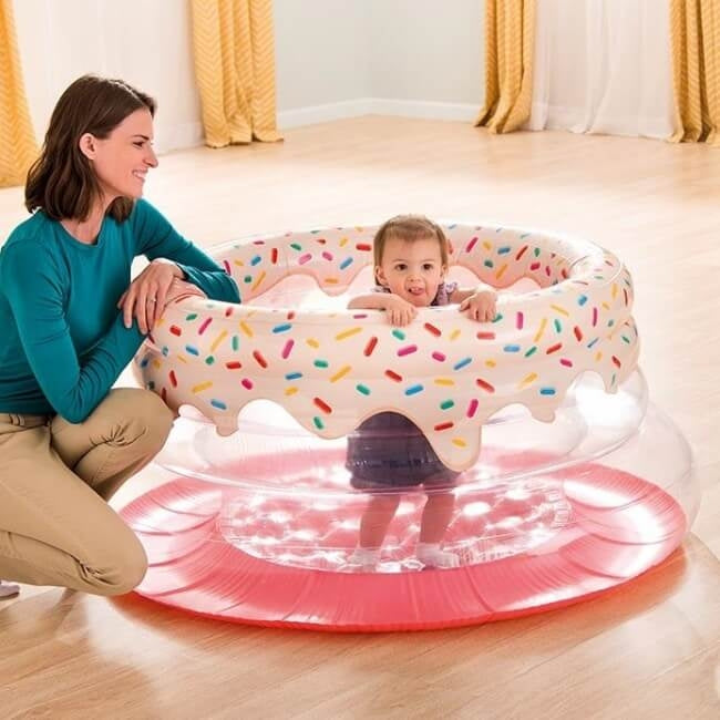 Intex aufblasbare Babybox im ersten Fitnessstudio