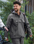Mirage Regenmantel, geschlossene Regenjacke – Größe M – Material: Polyester Soft Touch – Earl Grey