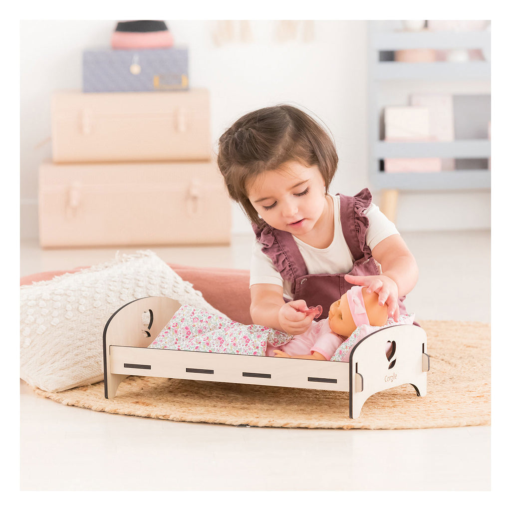 Corolle - Puppenbett aus Holz mit Blumenmuster