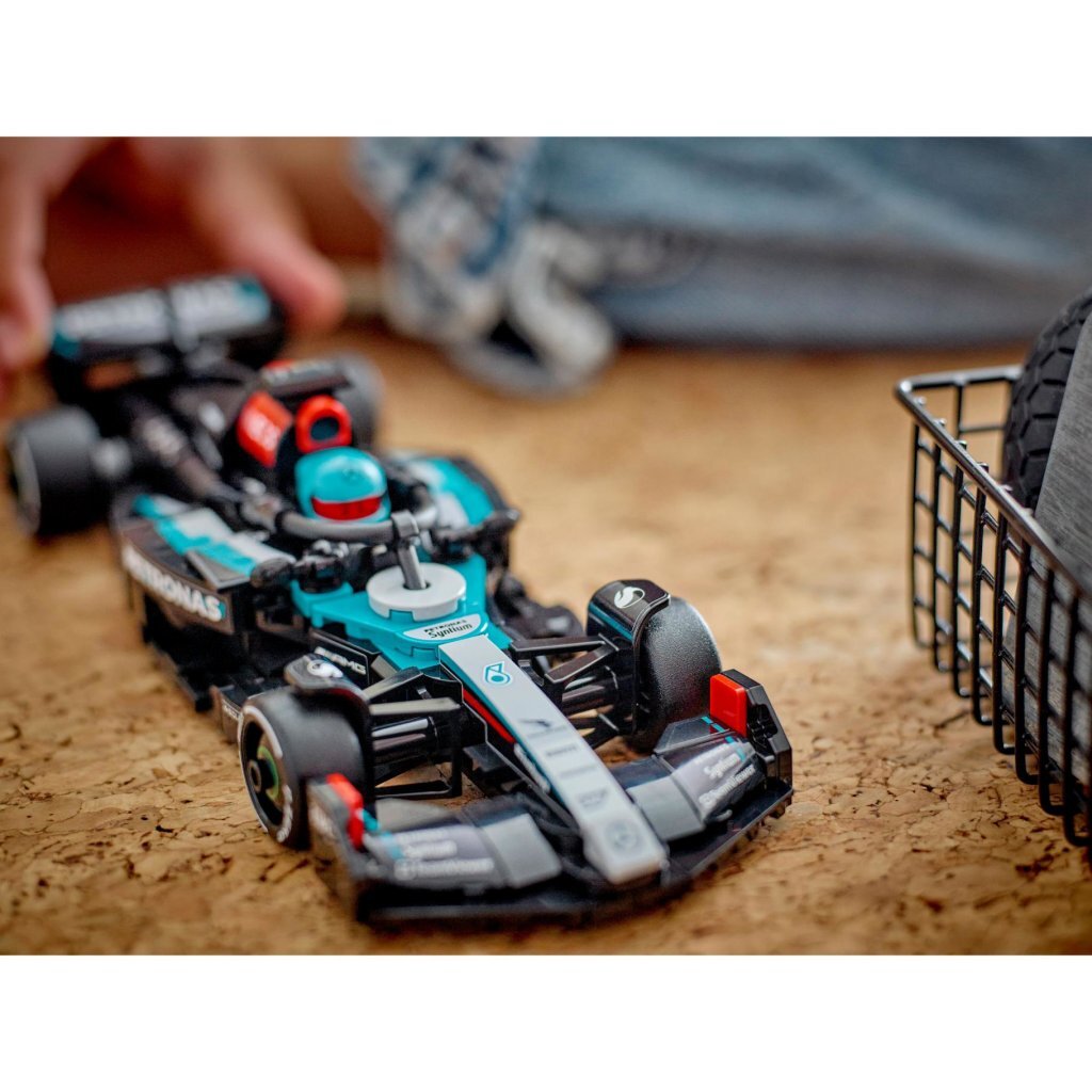 LEGO Speed ​​Champions 77244 Mercedes-AMG F1 W15 Rennwagen