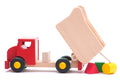 Bajo houten kiepwagen met blokken rood.
