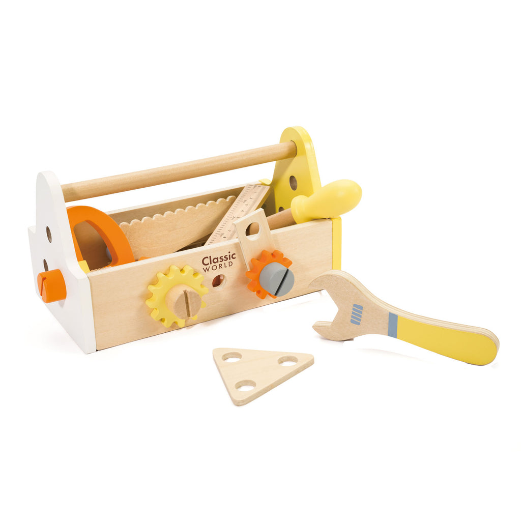Klassischer Schreinerwerkzeugkasten aus Holz, 18-teilig.