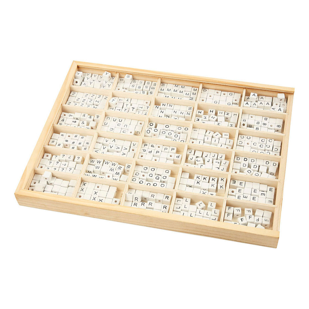 Creativ company https: www.cchobby.nl letterkralen-a-z-en-blanco-afm-8x8-mm-gatgrootte-3-mm-wit-750-div-1-doos