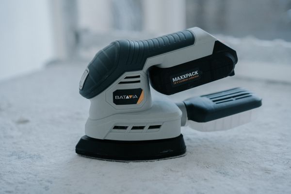 BATAVIA Akku-Multischleifer (Maxxpack 18V).