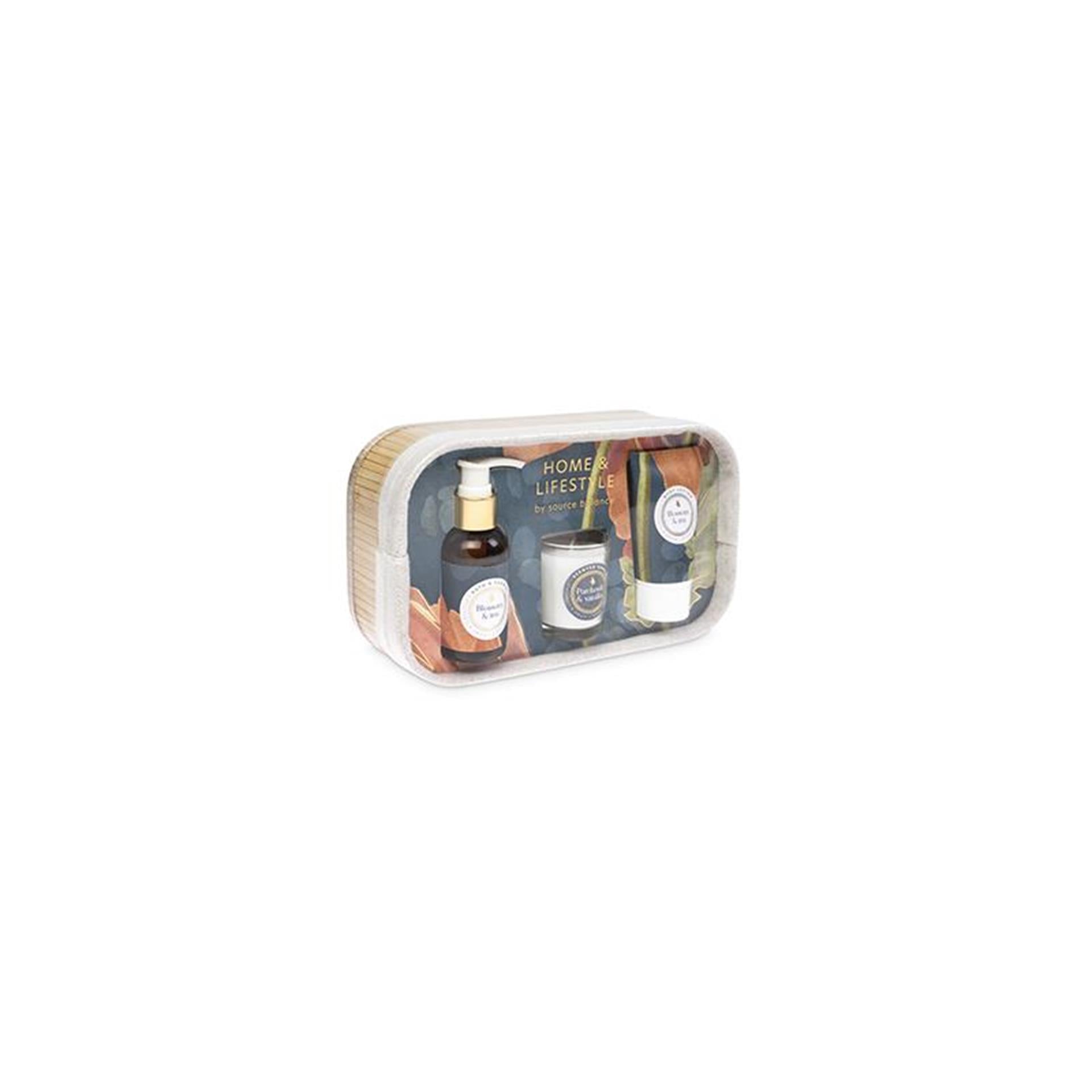 Source balance home life badgeschenkset in bamboe mand met douchegel, bodylotion en geurkaars.