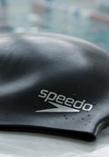 Speedo plain moulded silicone cap badmuts dames en heren - voorgevormde zwemmuts met ergonomisch 3d design - beschermt het haar tegen chloor - minder weerstand in het water - zwart - one size