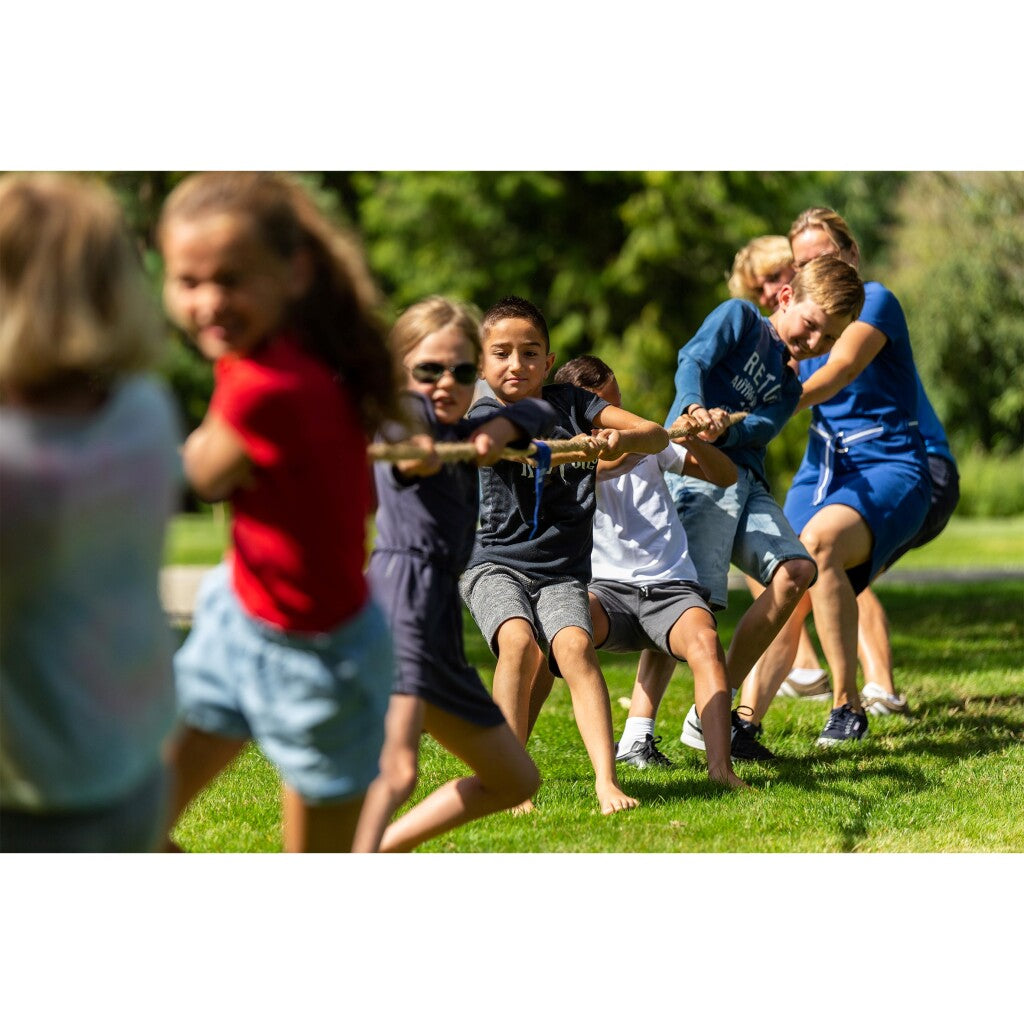 Tauziehen im Freien