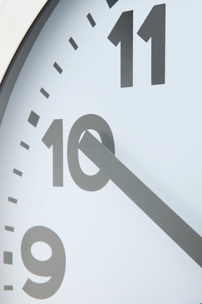 Nextime ne-3999ar wandklok dia. 35 cm, geborsteld aluminium, #039;station #039;