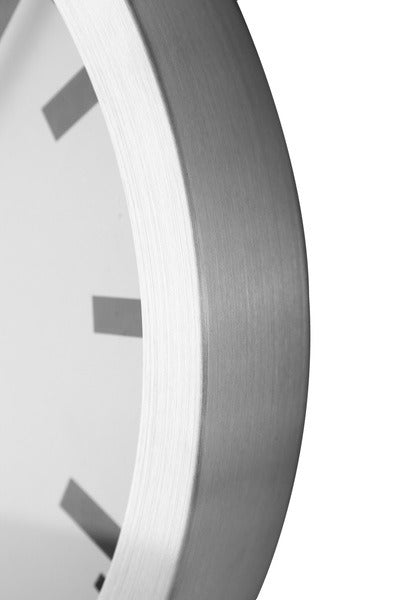 NeXtime NE-3998ST Wanduhr, Durchmesser 19 cm, gebürstetes Aluminium, Modell „Station“
