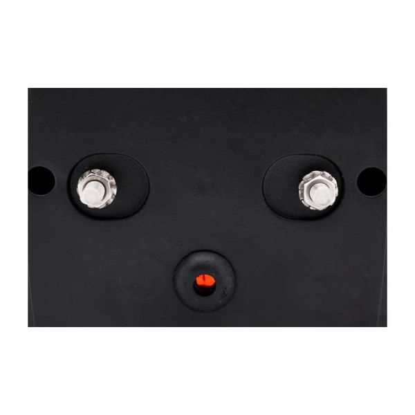 Anhängerdeck im Hinterteil 100x95 mm.
