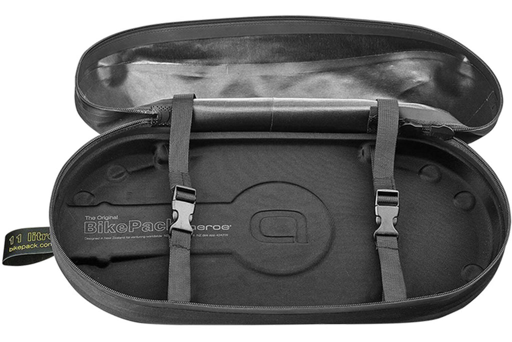 Aeroe quick mount pod luggage bag