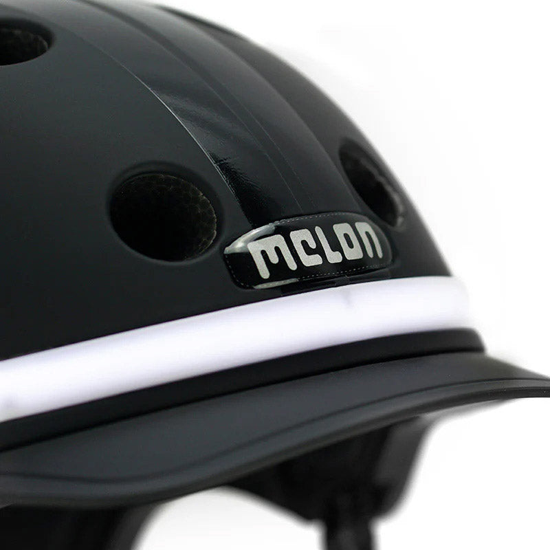 Melonenhelm mit Beleuchtung E-Serie Black Ice ML
