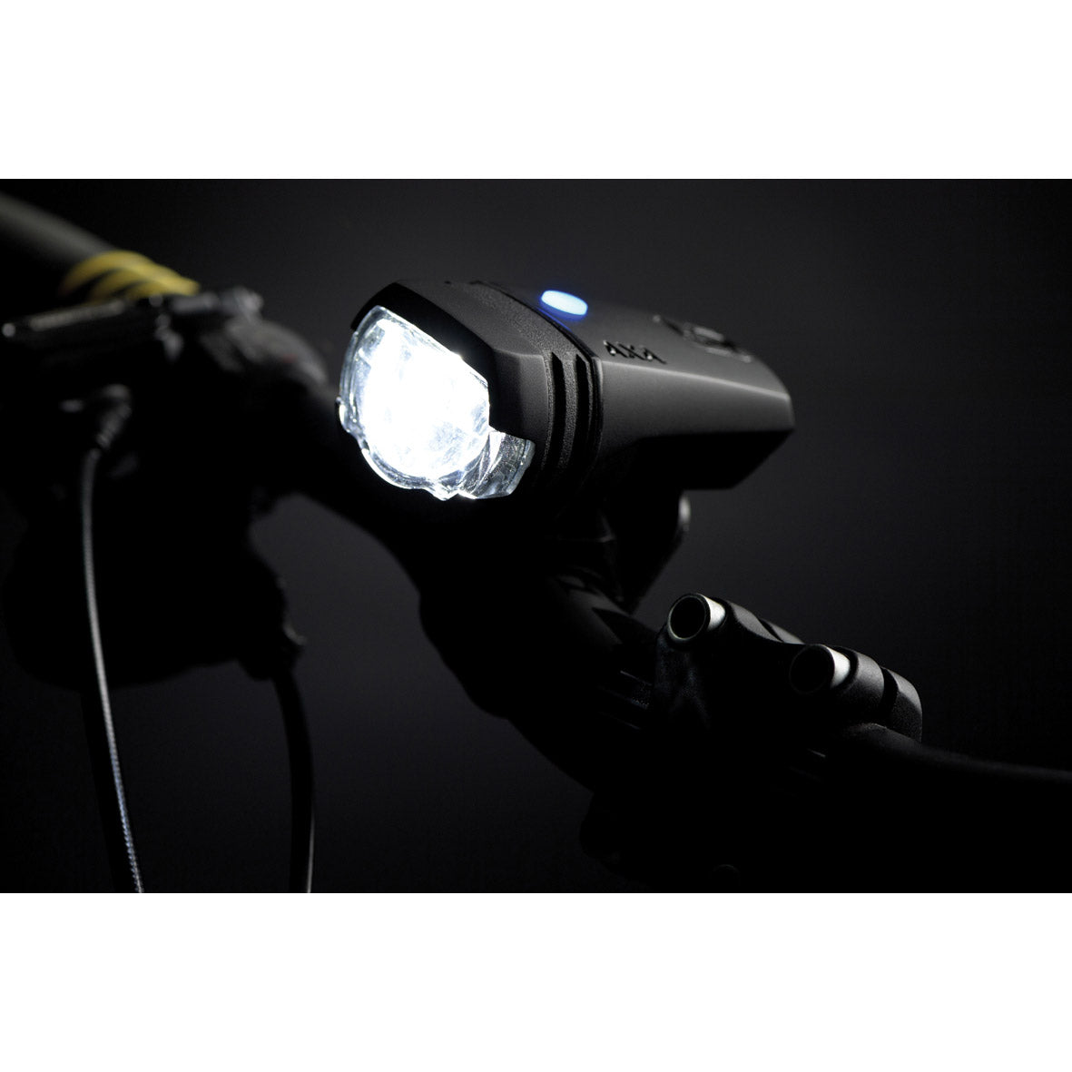 AXA Scheinwerfer Greenline 40 USB 40 Lux Ein/Aus