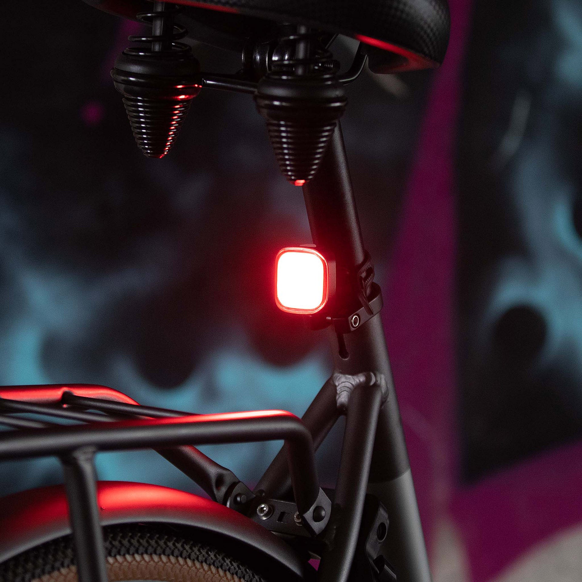 LED-Rückleuchte, robust, leistungsstark, quadratisch – USB-aufladbar