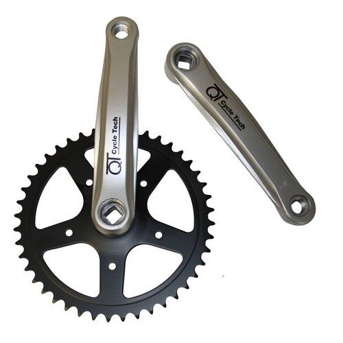 KURBELGARNITUR 44T 170mm Schwarz/Silber