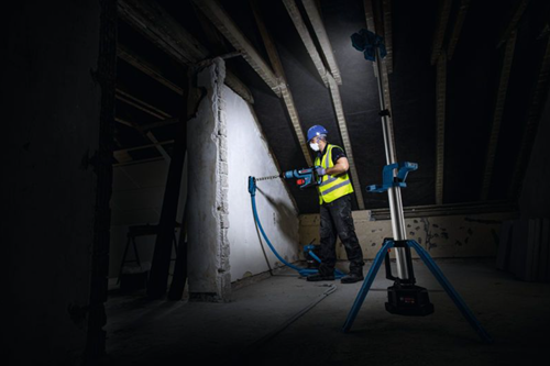 Bosch blauw glt 18v-5000 professional | accu bouwlamp 18v met geïntegreerd statief in doos | zonder accu's en lader - 06019p5000