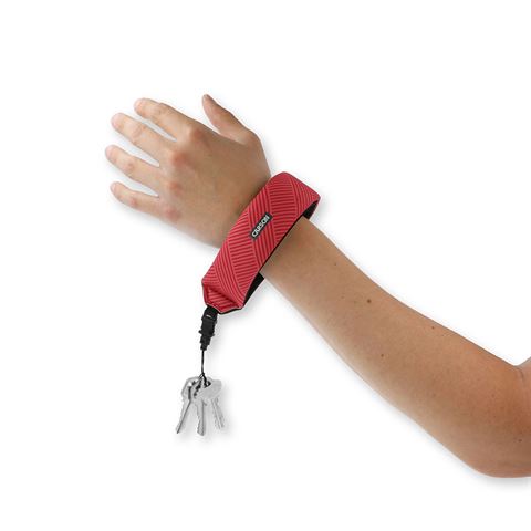 Carson Floating Wristband für 5 Schlüssel – Rosenrot